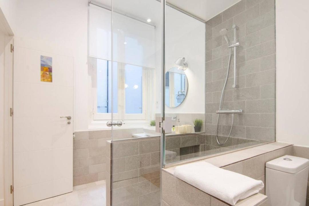 Renovated And Modern- 3Bd 2Bth- Anton Martin Apartment Madrid Exterior foto